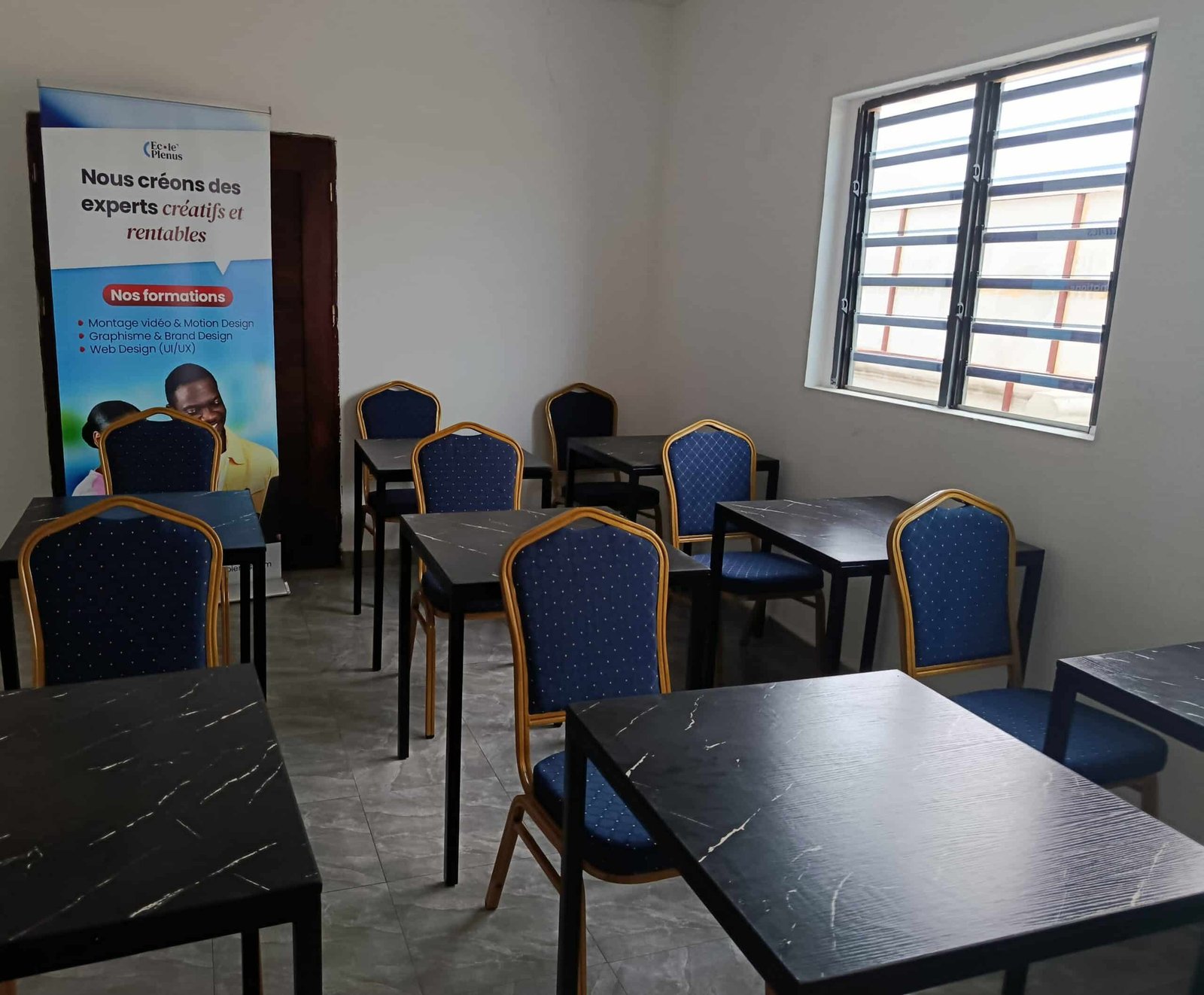 Salle de cours École Plenus